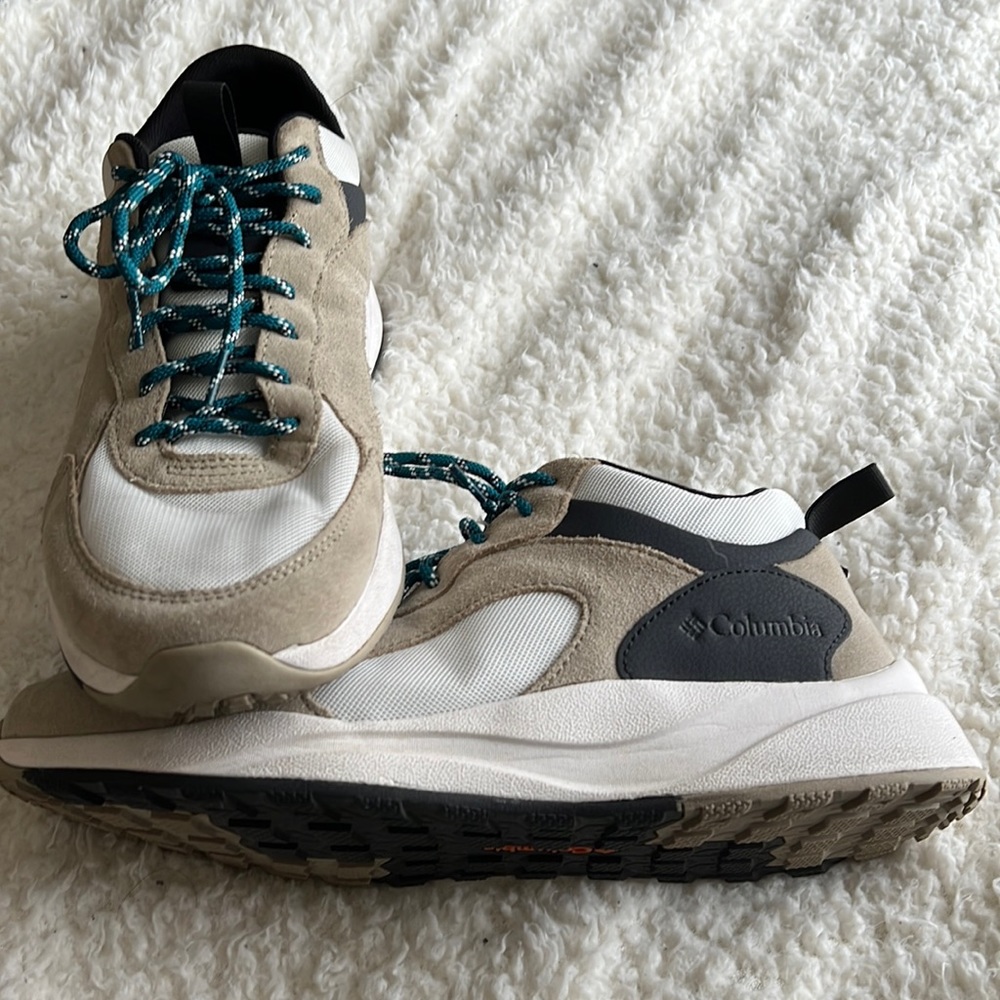 Columbia water proof trail shoes white tan teal size 11.5